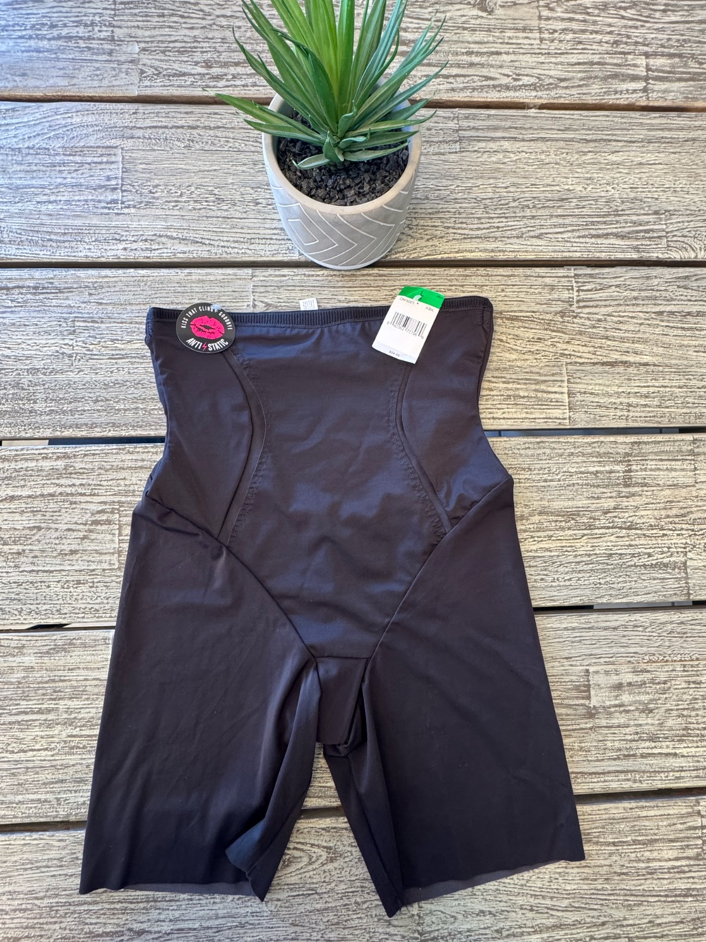 Women's Maidenform Tummy Control Thigh Slimmer, Black Shapewear Shorts, Sz Large